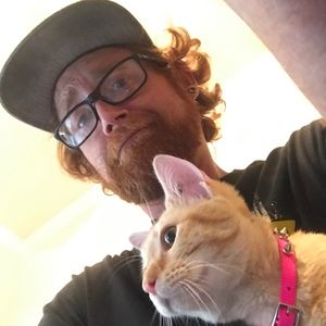 Meet your Posher, Casey